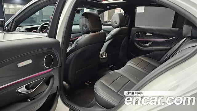 Mercedes-Benz E-Класс 2021 thumb 12