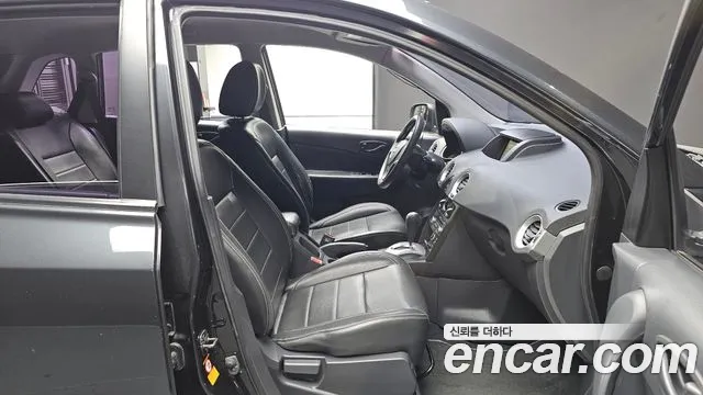 Renault-KoreaSamsung QM5 2015 thumb 10
