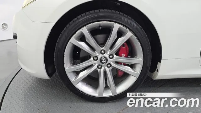 Hyundai Genesis 2011 thumb 5
