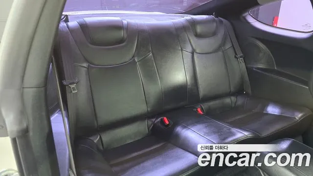 Hyundai Genesis 2011 thumb 11