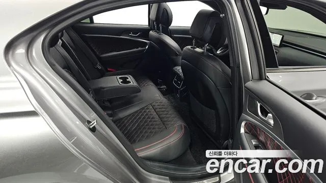 Genesis G70 2024 thumb 11