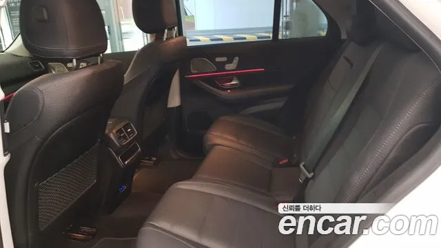 Mercedes-Benz GLE 2024 thumb 10