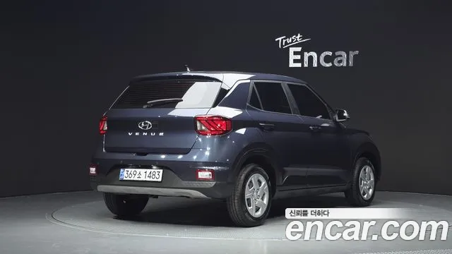 Hyundai Venue 2021 thumb 2