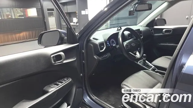 Hyundai Venue 2021 thumb 10