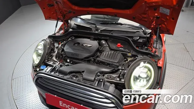 MINI Cooper Convertible 2019 thumb 6