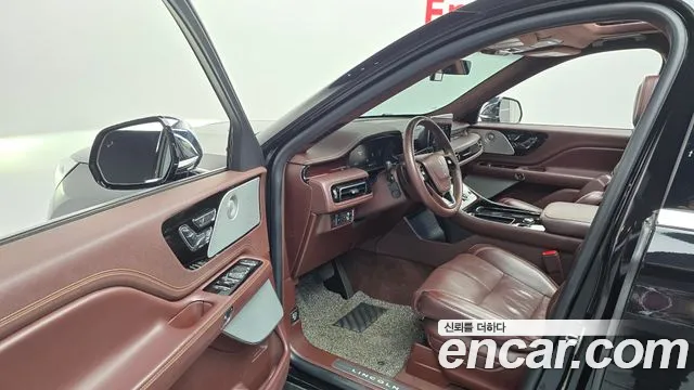 Lincoln Aviator 2021 thumb 10