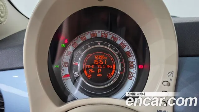 Fiat 500 2013 thumb 8