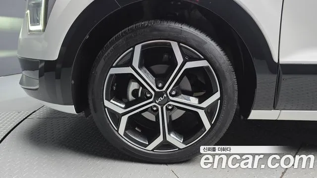 Kia Niro 2023 thumb 5