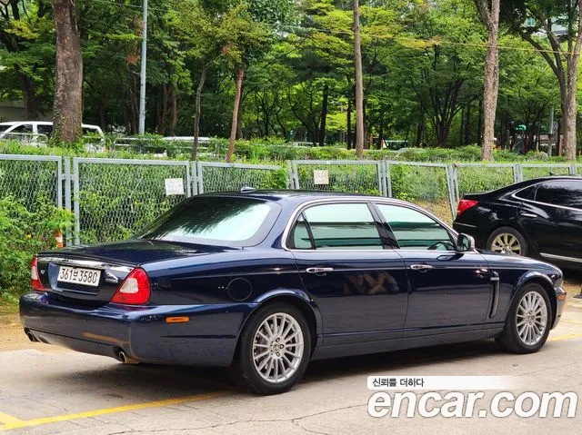Jaguar XJ 2008 thumb 8