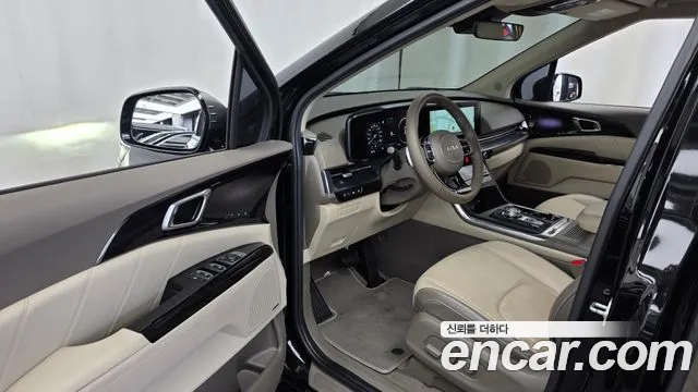 Kia Carnival 2021 thumb 10