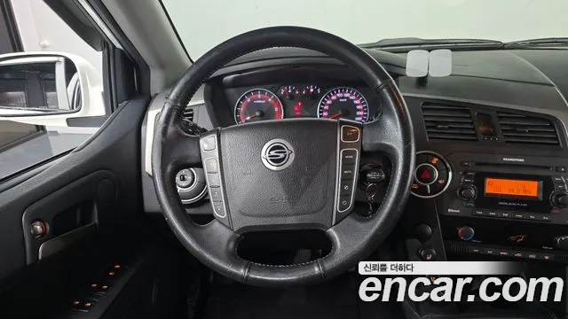 KG_Mobility_Ssangyong KORANDO 2013 thumb 12