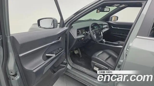 KG_Mobility_Ssangyong Torres 2022 thumb 10