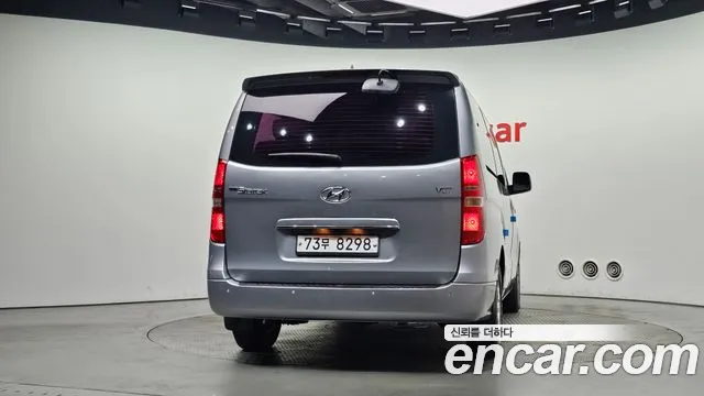 Hyundai Starex 2015 thumb 4