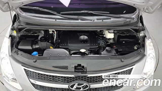 Hyundai Starex 2015 thumb 6