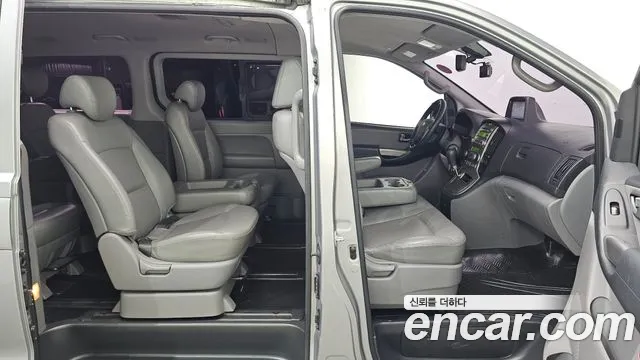 Hyundai Starex 2015 thumb 12
