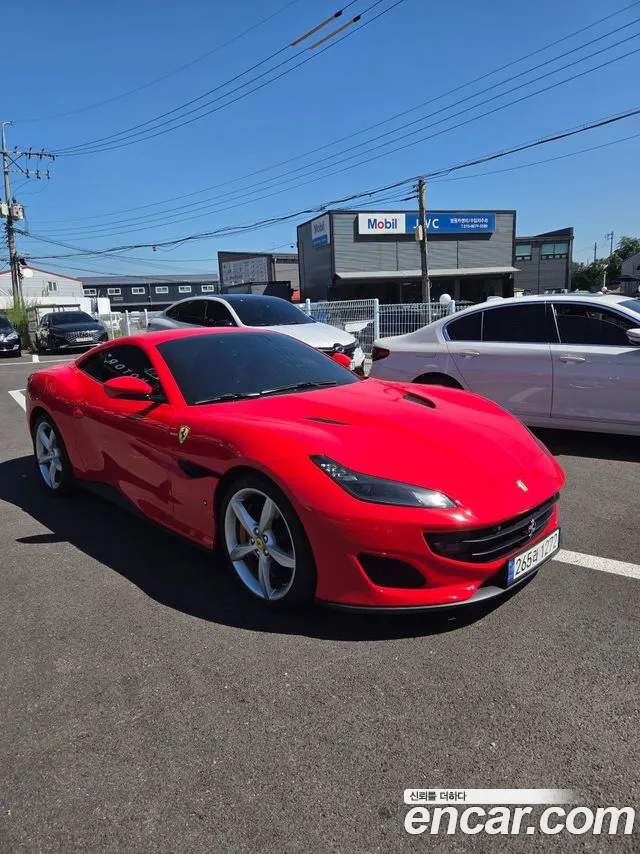 Ferrari Portofino 2018 thumb 3
