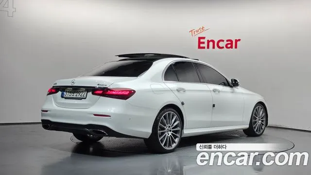 Mercedes-Benz E-Класс 2022 thumb 2