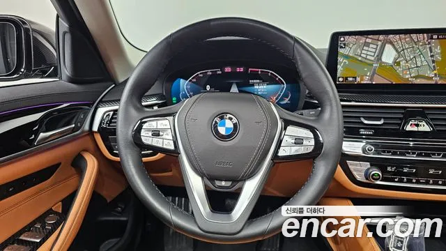 BMW 5-Series 2022 thumb 12