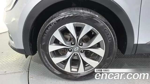 Renault-KoreaSamsung Arkana 2020 thumb 4