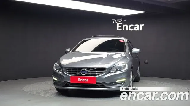 Volvo S60 2017 thumb 3