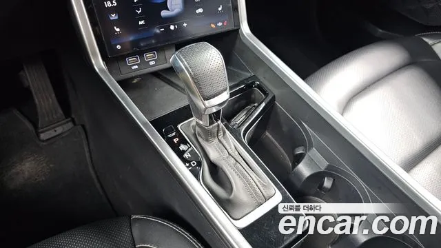KG_Mobility_Ssangyong Torres 2022 thumb 8