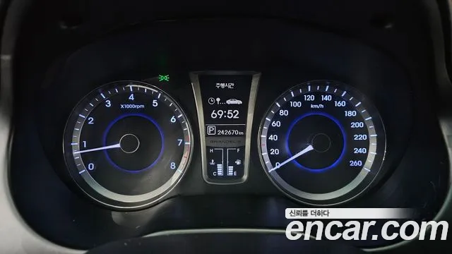 Hyundai Grandeur 2011 thumb 8