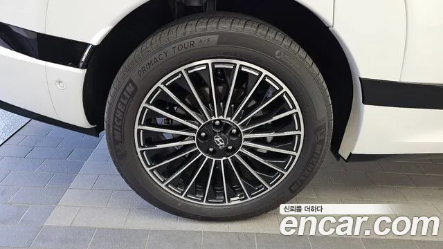 Hyundai IONIQ 9 2026 thumb 5