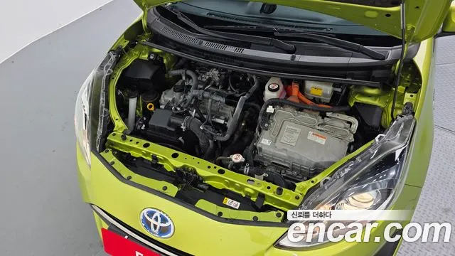 Toyota Prius 2018 thumb 6