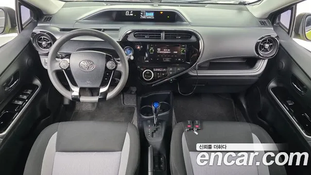 Toyota Prius 2018 thumb 7