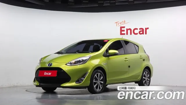 Toyota Prius 2018 thumb 11