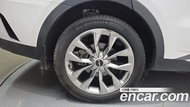 Kia Sorento 2023 thumb 5
