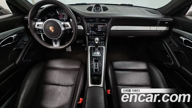 Porsche 911 2013 thumb 7
