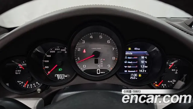Porsche 911 2013 thumb 8