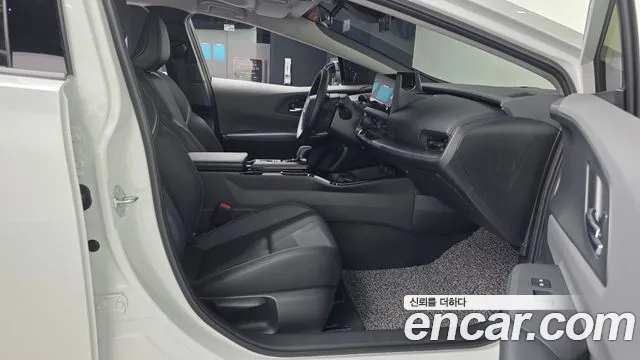 Toyota Prius 2026 thumb 11
