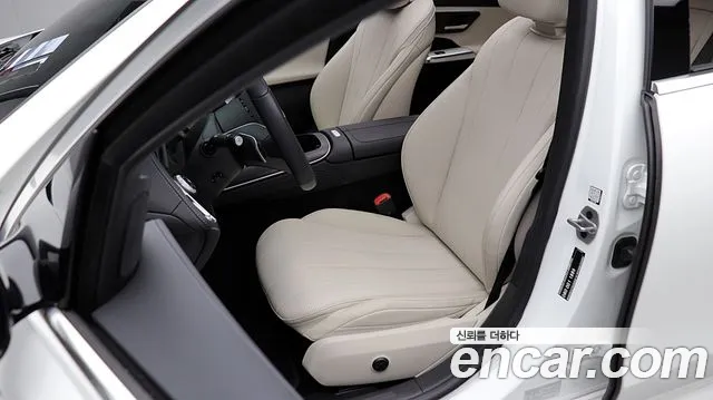 Mercedes-Benz E-Класс 2024 thumb 9