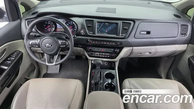 Kia Carnival 2019 thumb 6