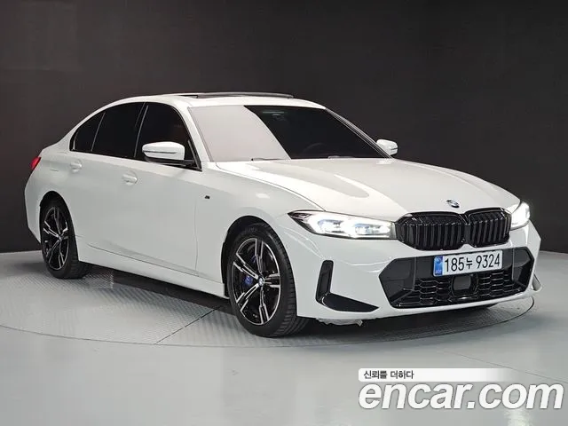 BMW 3-Series 2025 thumb 2