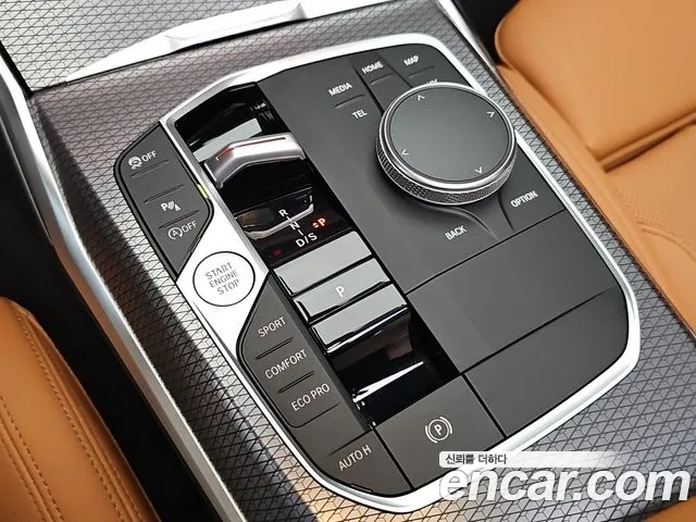 BMW 3-Series 2025 thumb 9