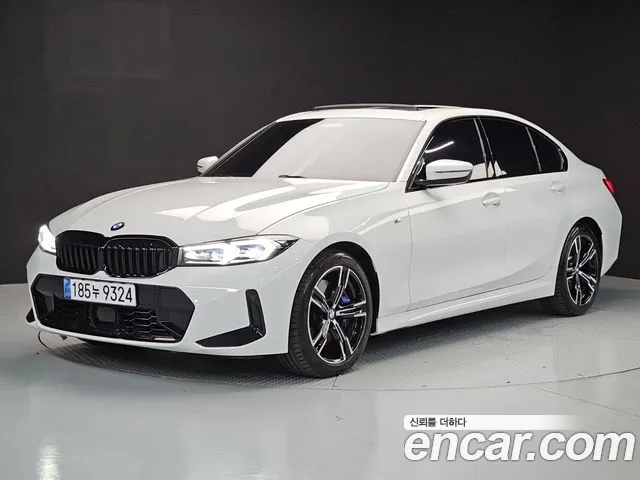 BMW 3-Series 2025 thumb 11