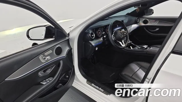 Mercedes-Benz E-Класс 2020 thumb 10
