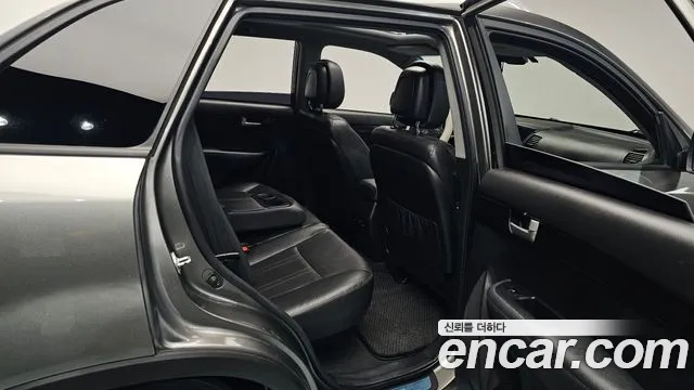 Kia Sorento 2011 thumb 12