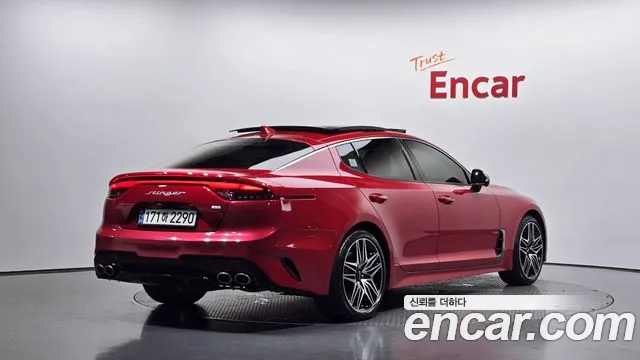 Kia Stinger 2022 thumb 2