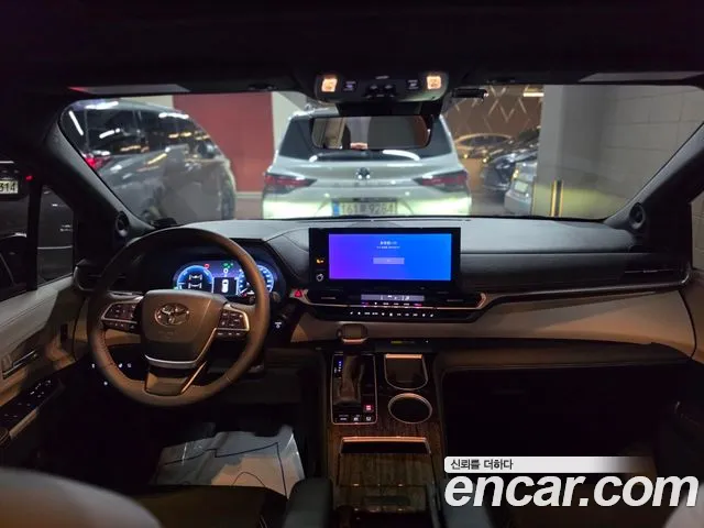 Toyota Sienna 2025 thumb 7
