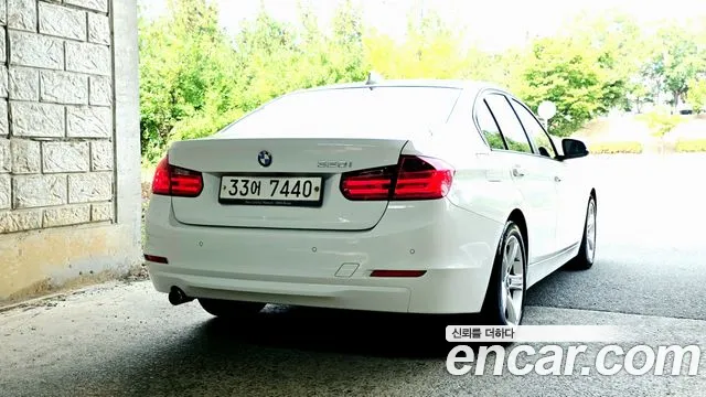 BMW 3-Series 2014 thumb 2