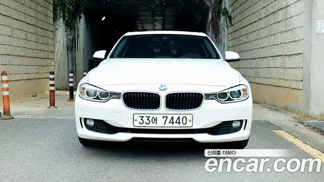 BMW 3-Series 2014 thumb 3