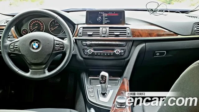 BMW 3-Series 2014 thumb 7