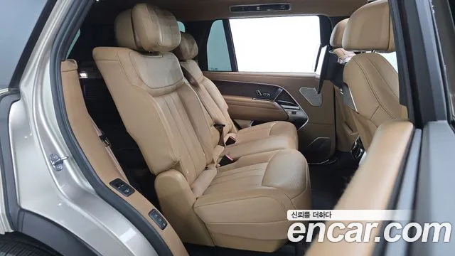 Land Rover Range Rover 2023 thumb 12