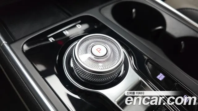 Kia Carnival 2024 thumb 9