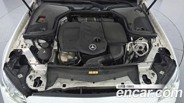 Mercedes-Benz E-Класс 2017 thumb 6