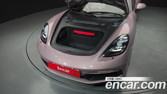 Porsche Cayman 2022 thumb 6